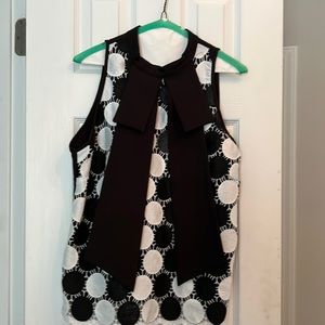 Adorable black and white blouse